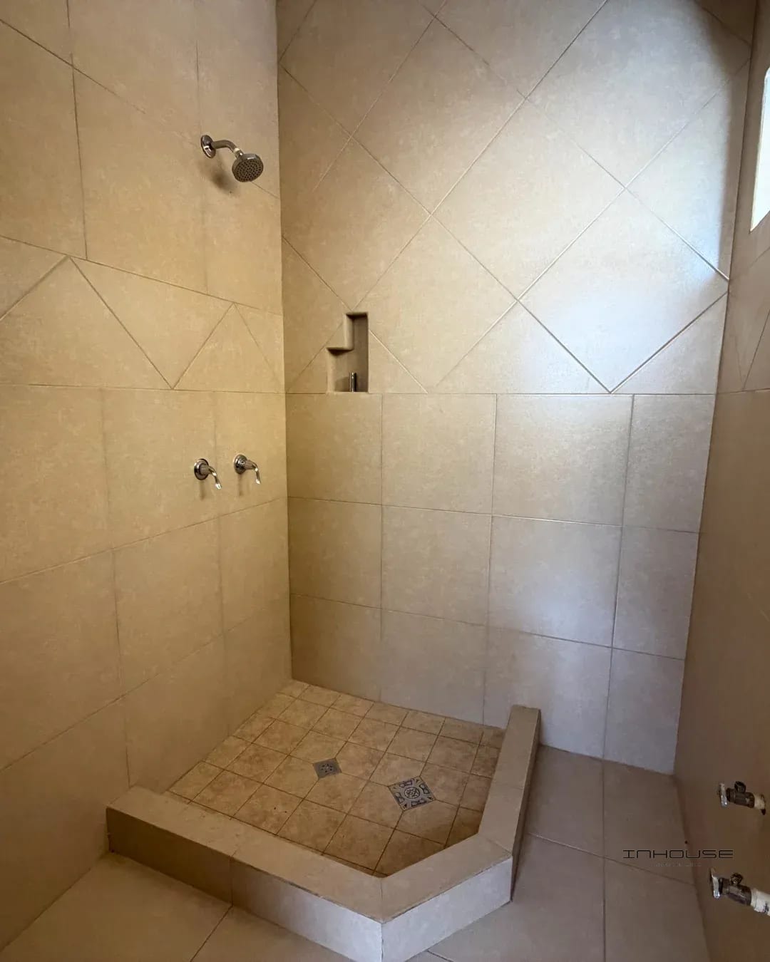 APARTAMENTO EN RENTA MUXBAL CON TERRAZA — Apartamento en Alquiler en Muxbal, Guatemala, Ciudad — foto 6 de 11