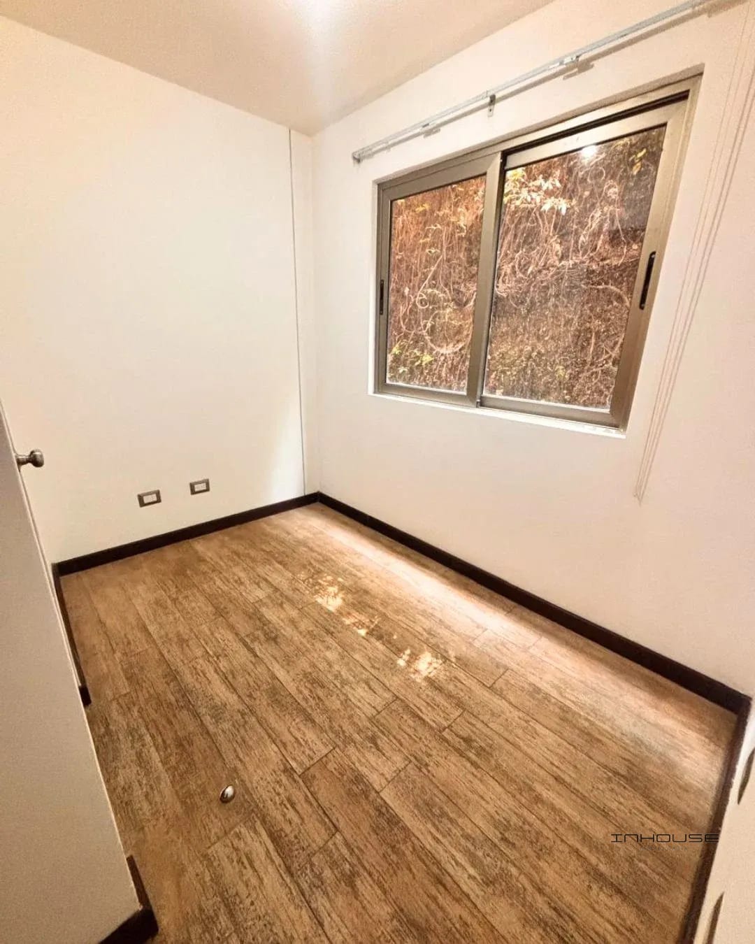 Apartamento en renta zona 10 Encinalito de Oakland primer nivel — Apartamento en Alquiler en Zona 10, Guatemala, Ciudad — foto 4 de 10