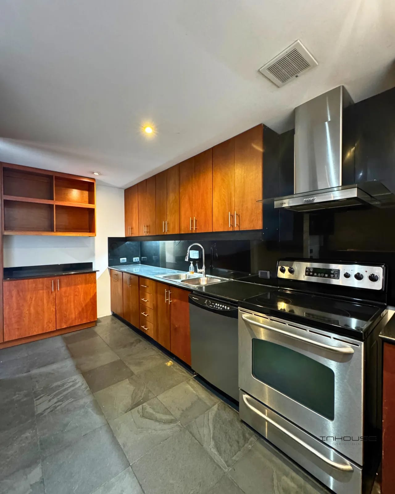 Apartamento en Renta en Zona 13 Amueblado Nivel Alto — Apartamento en Alquiler en Torre Nova, Zona 13, Guatemala, Ciudad — foto 6 de 10