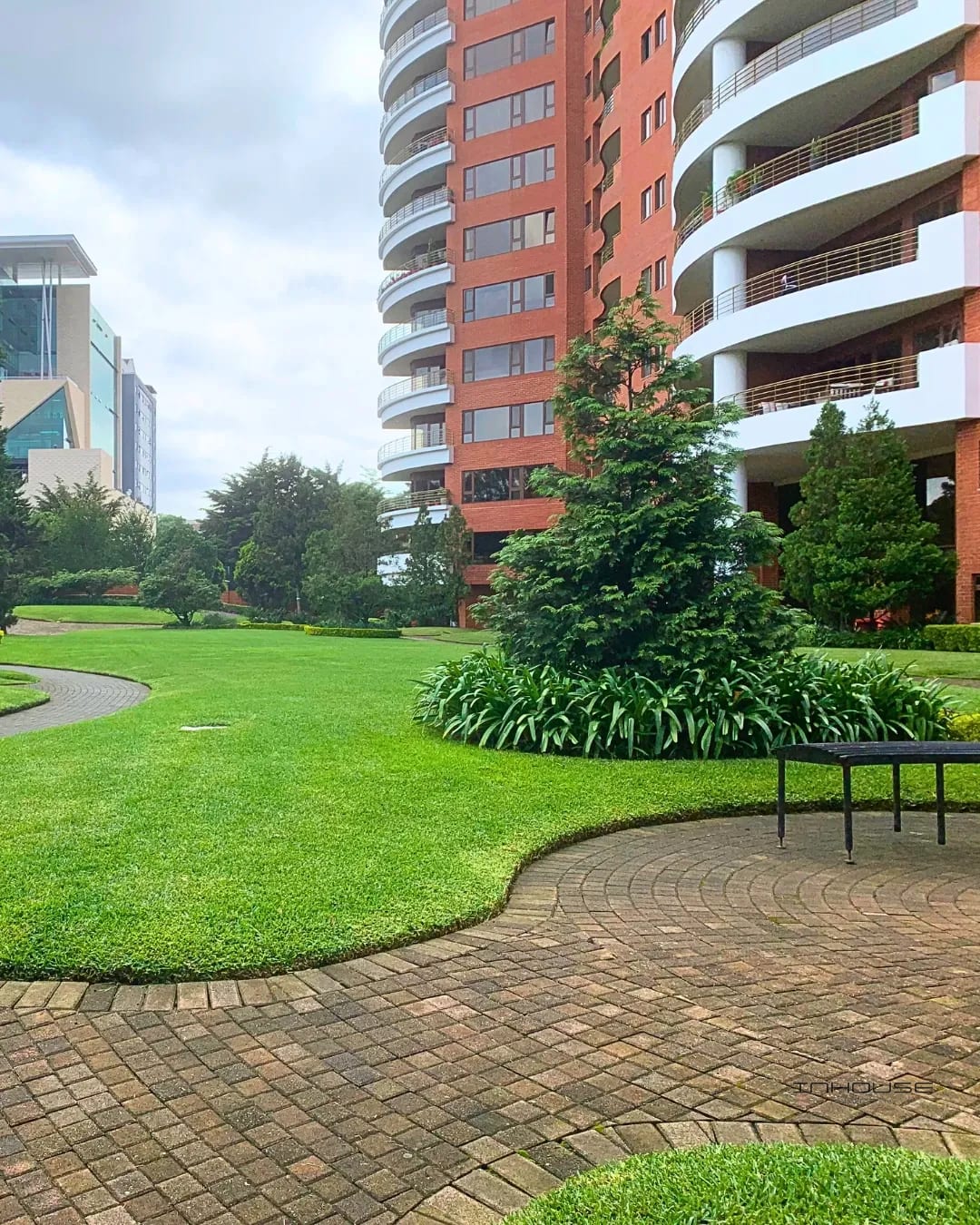 Apartamento en Renta Zona 14, Tadeus — Apartamento en Venta en Tadeus, Zona 14, Guatemala, Ciudad — foto 1 de 11