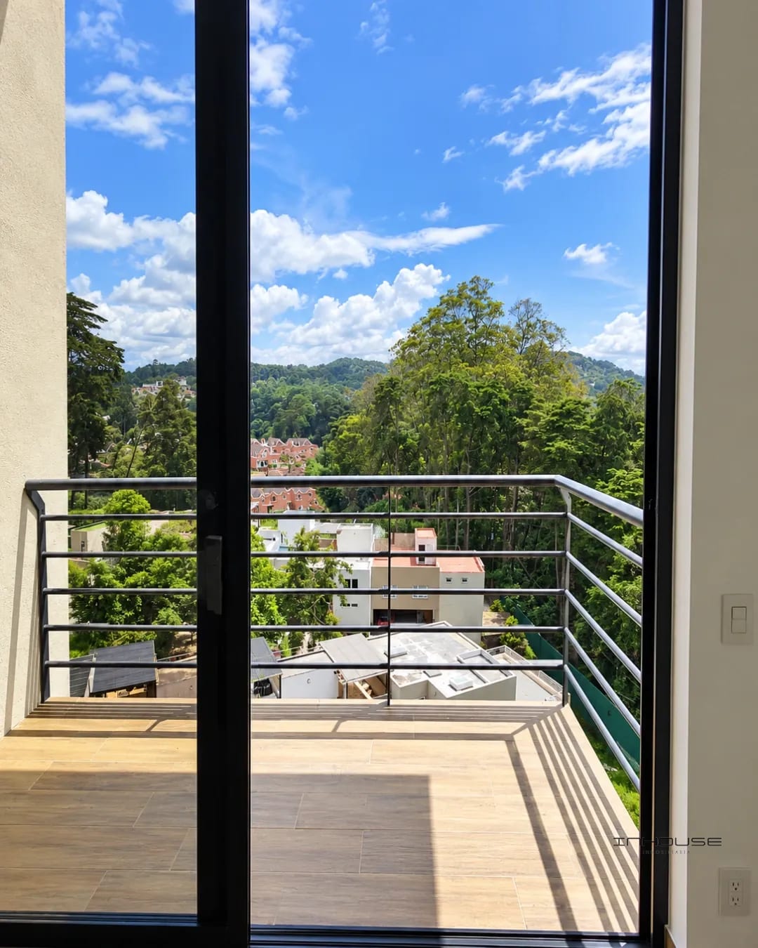Apartamento en Renta CAES KM 13.5 — Apartamento en Alquiler en O2, Carretera a El Salvador, Guatemala, Ciudad — foto 4 de 10
