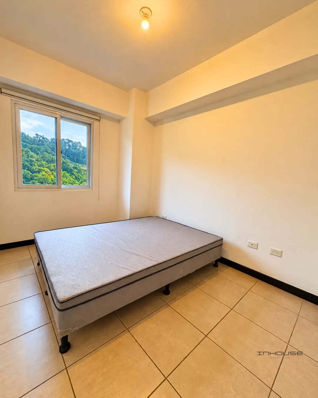 Apartamento en Renta Zona 16 con Línea Blanca — Apartamento en Alquiler en Hexa Cañada 16, Zona 16, Guatemala, Ciudad — foto 9 de 10