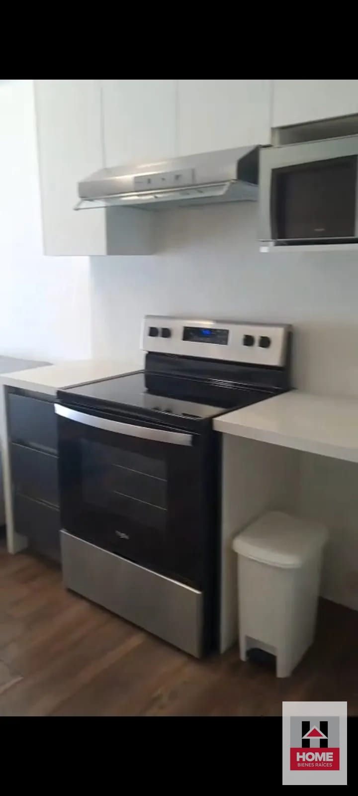 ALQUILER DE APARTAMENTO DE 1 HABITACION AMUEBLADO CERCA OAKLAND — Apartamento en Alquiler en Moretti, Zona 10, Guatemala, Ciudad — foto 2 de 11