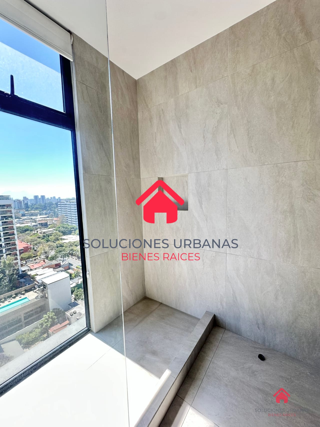 LINDO APARTAMENTO CON SALA FAMILIAR — Apartamento en Alquiler en Vasanta, Zona 10, Guatemala, Ciudad — foto 7 de 8