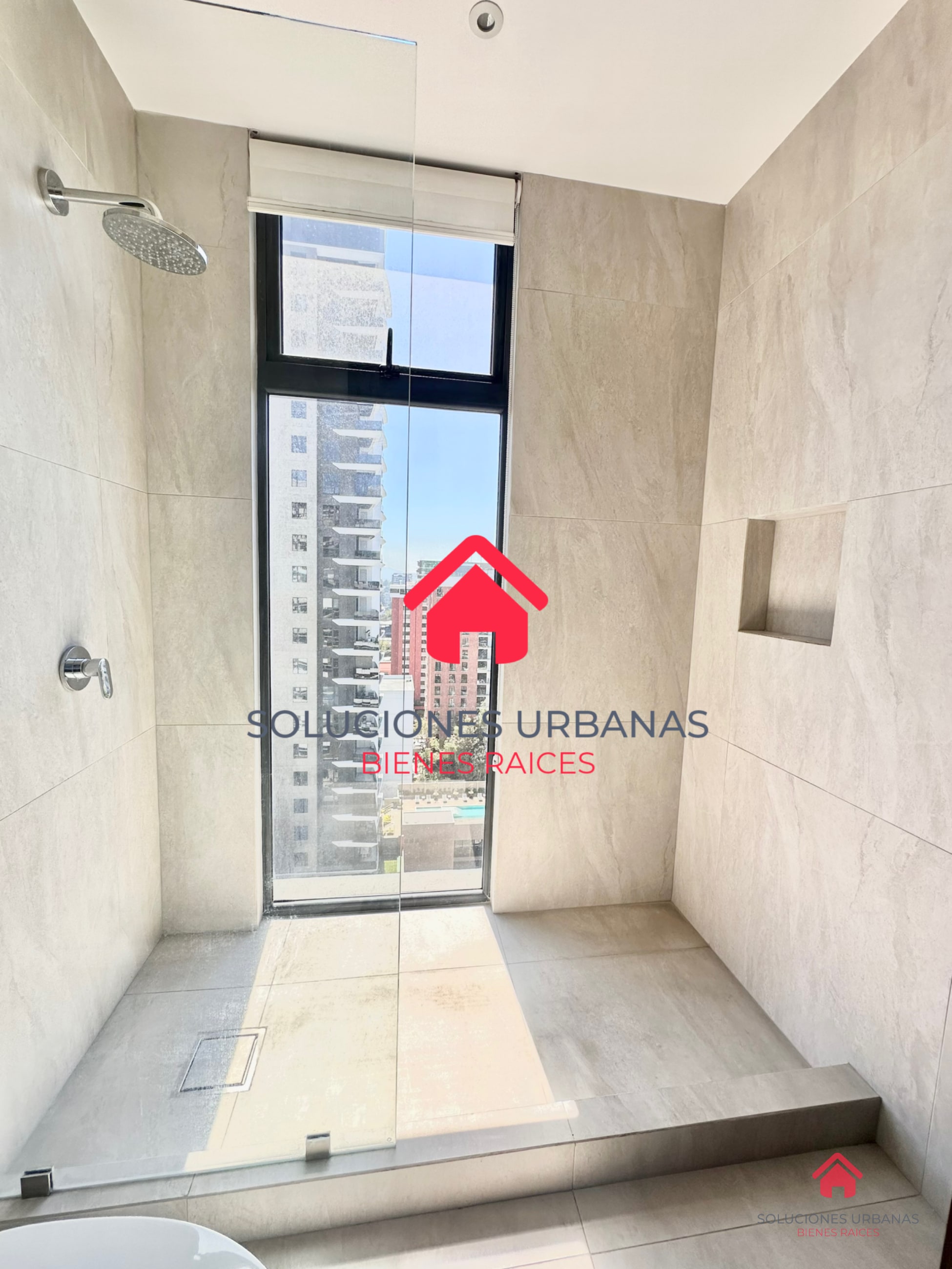 LINDO APARTAMENTO CON SALA FAMILIAR - 8