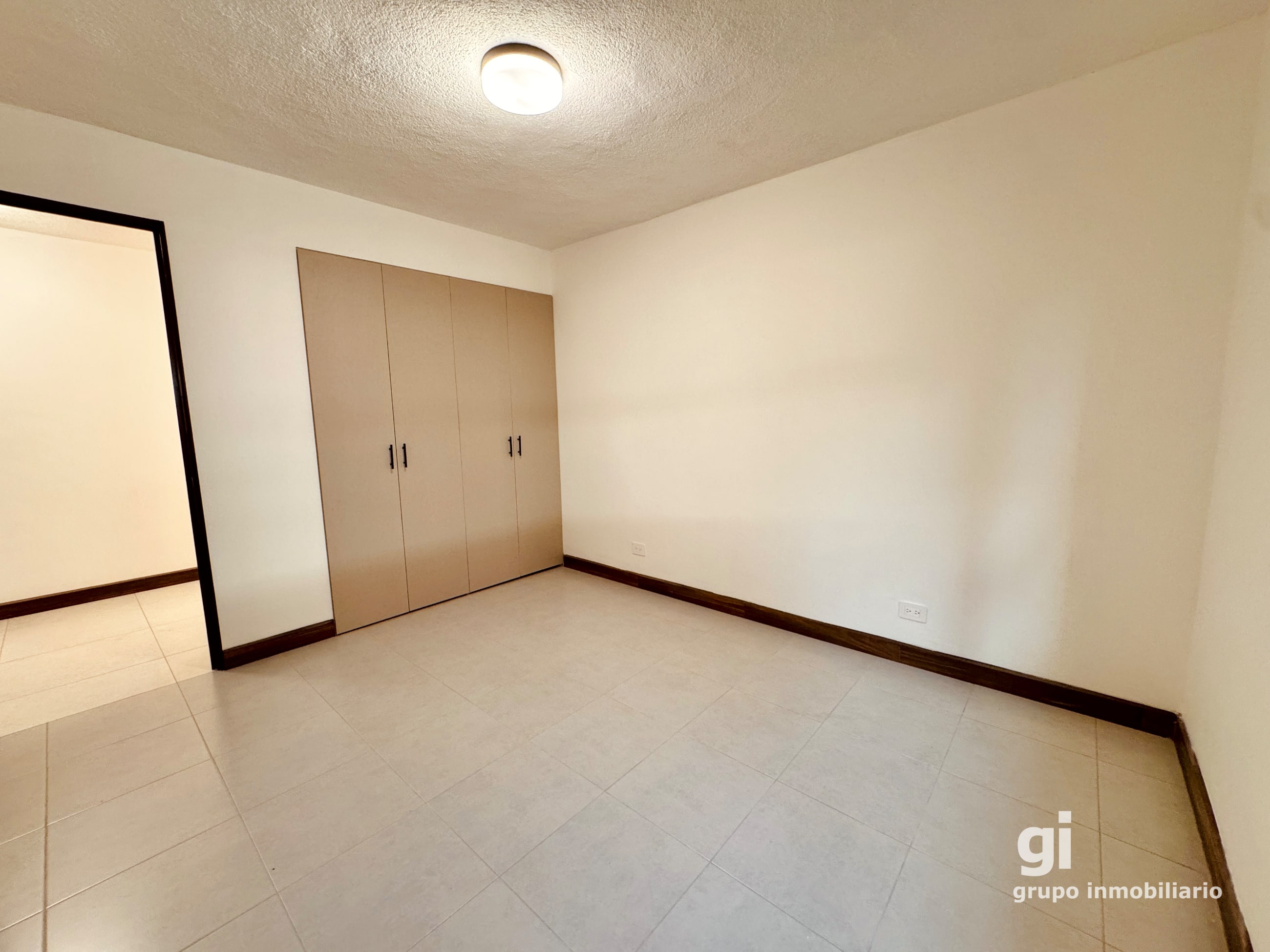 Apartamento Remodelado en Renta en Zona 10 | Excelente Ubicación - 6