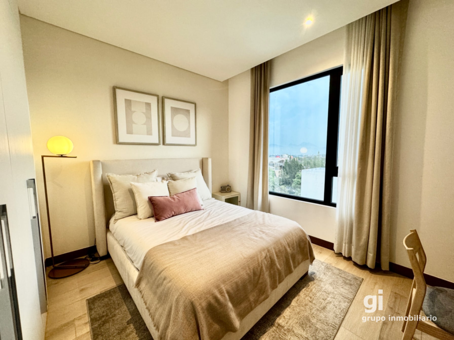 Apartamento 3 dormitorios + sala familiar — Apartamento en Venta en Zona 10, Guatemala, Ciudad — foto 6 de 17