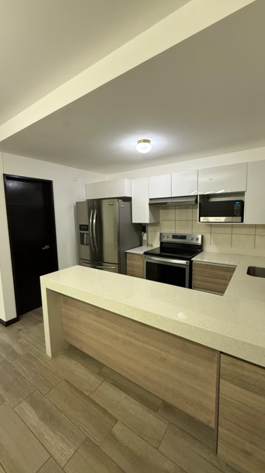 Apartamento en renta / venta Segheria zona 14 — Apartamento en Alquiler en Segheria, Zona 14, Guatemala, Ciudad — foto 1 de 14