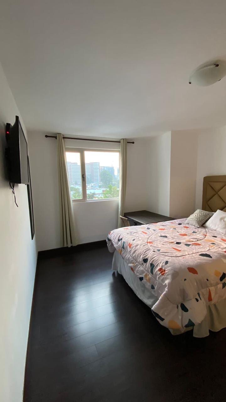 Apartamento en renta Catania zona 14 — Apartamento en Alquiler en Catania, Zona 14, Guatemala, Ciudad — foto 7 de 10