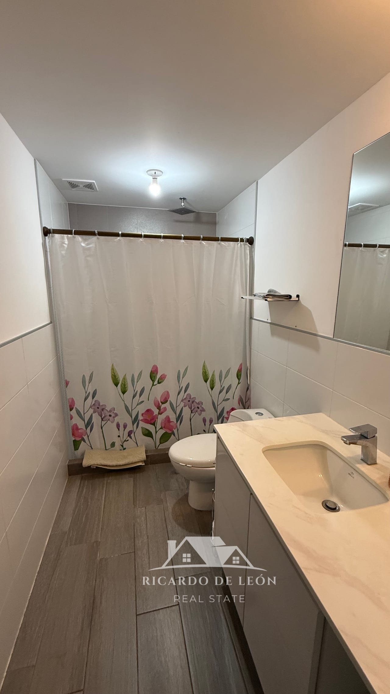 Apartamento con jardín en renta Segheria zona 14 — Apartamento en Alquiler en Segheria, Zona 14, Guatemala, Ciudad — foto 8 de 13