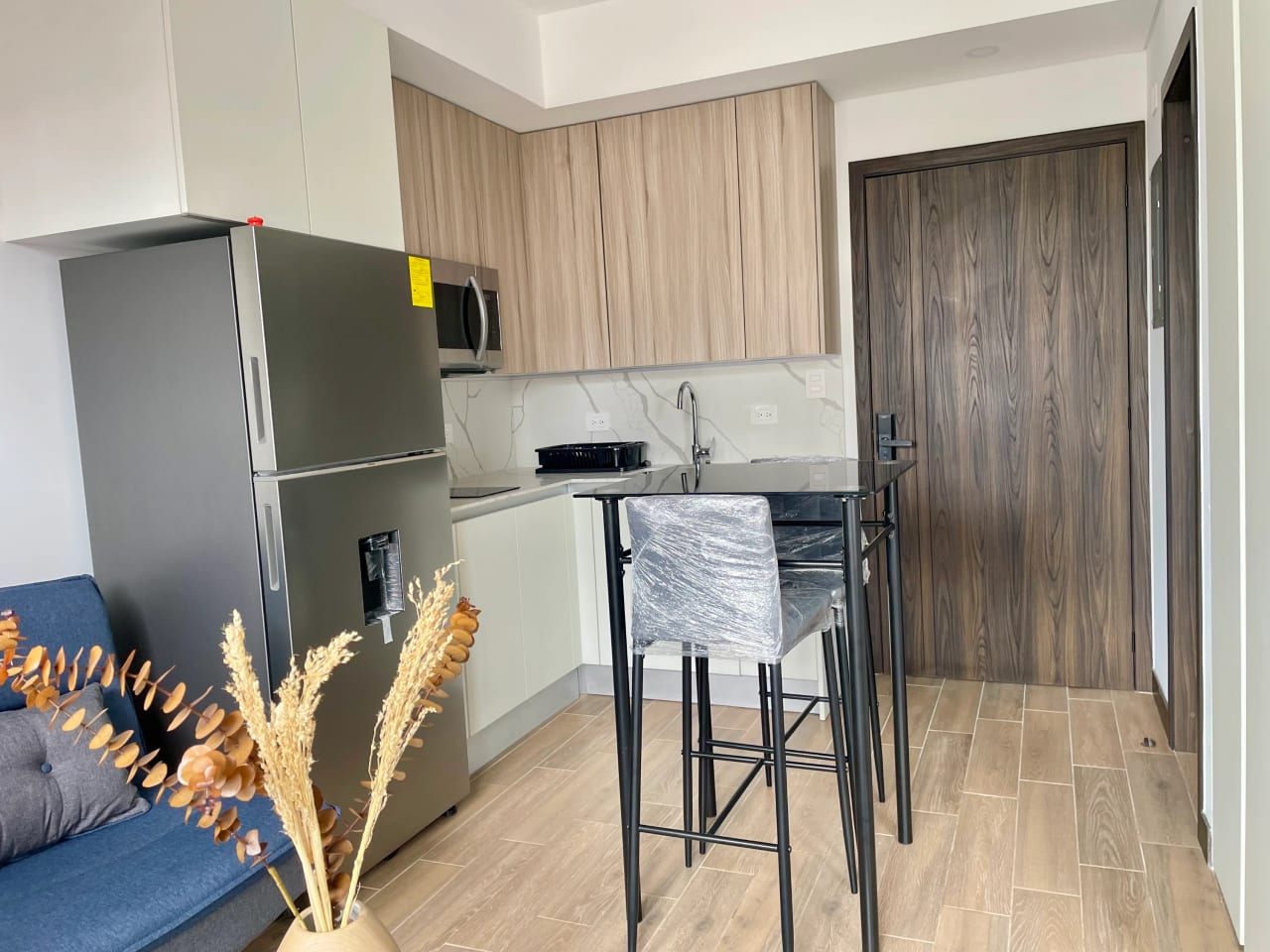 Apartamento Amueblado Nuevo de 1 Habitación en zona 13 — Apartamento en Alquiler en Inara Americas, Zona 13, Guatemala, Ciudad — foto 1 de 17