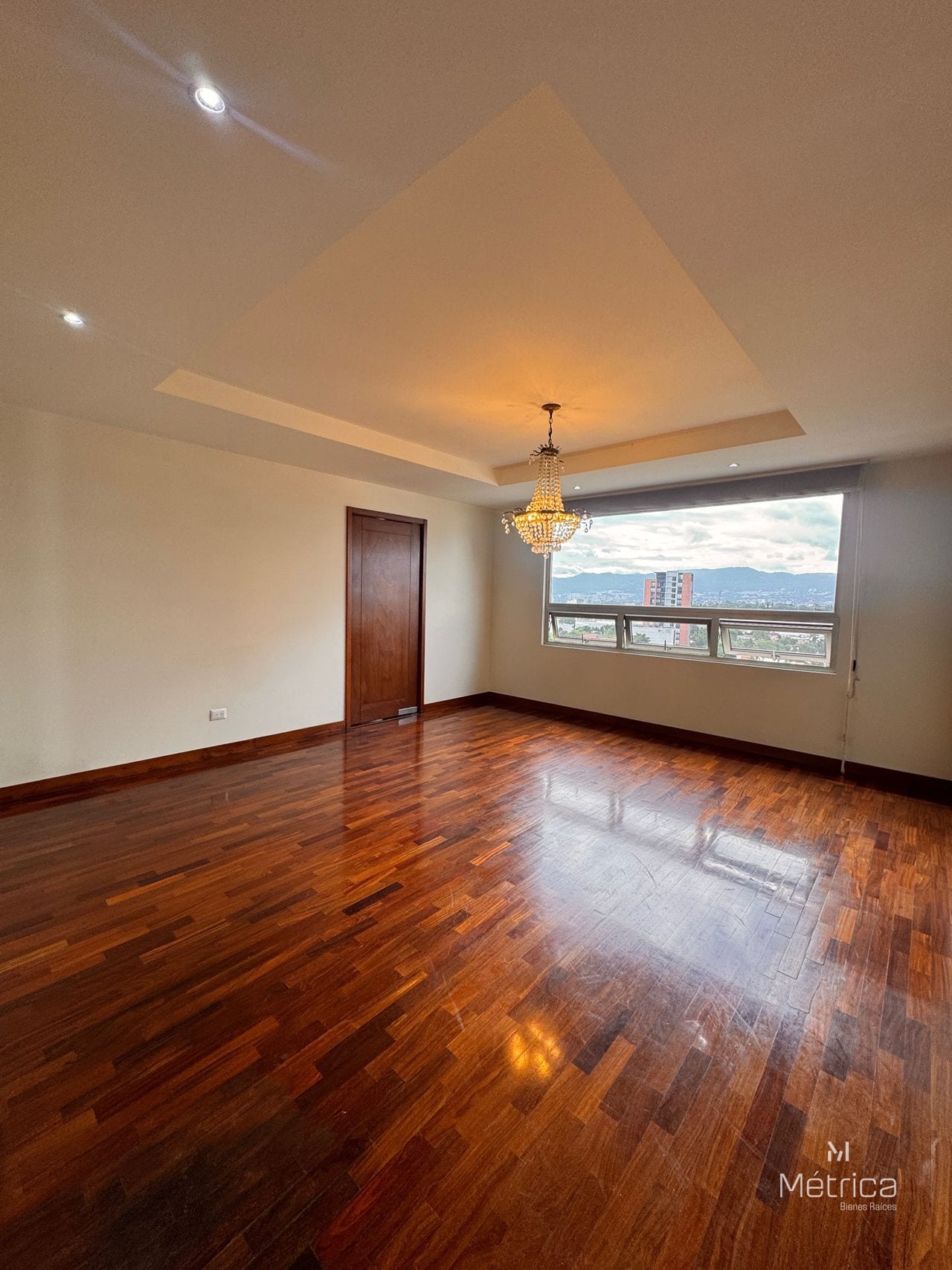 Amplio apartamento en Akoya zona 14 — Apartamento en Venta en Akoya, Zona 14, Guatemala, Ciudad — foto 5 de 16