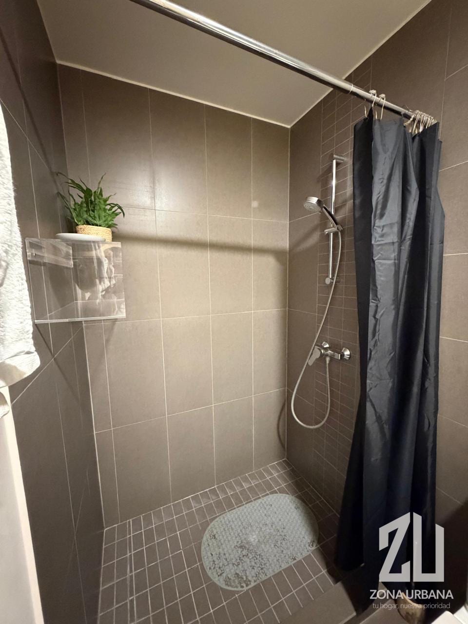 Apartamento en Renta Veinti4 Z10 — Apartamento en Alquiler en Veinti4, Zona 10, Guatemala, Ciudad — foto 8 de 14