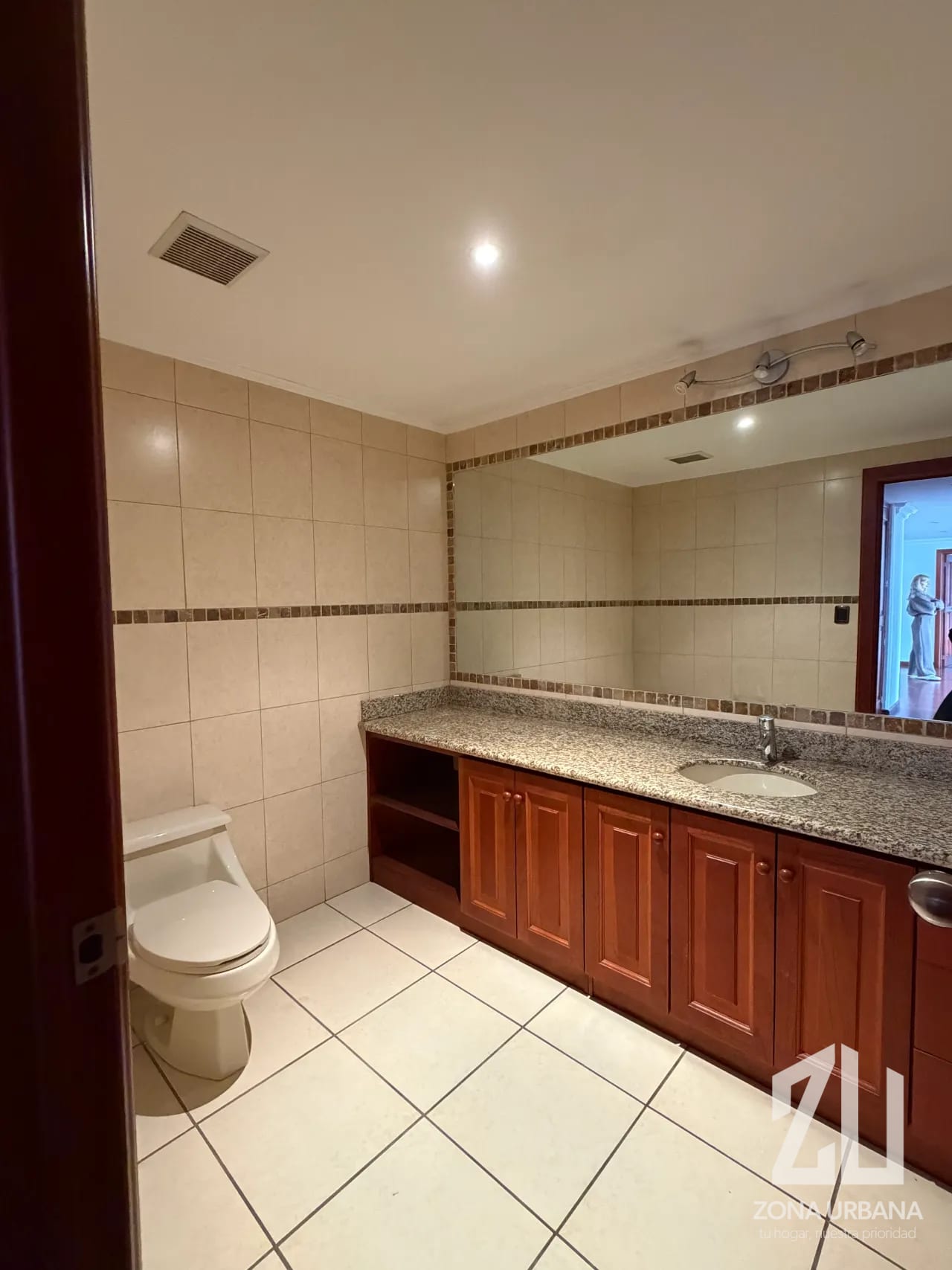 Amplio apartamento de 2 dormitorios con cocina equipada en Zona 14 — Apartamento en Alquiler en Marqués del Valle, Zona 14, Guatemala, Ciudad — foto 7 de 12