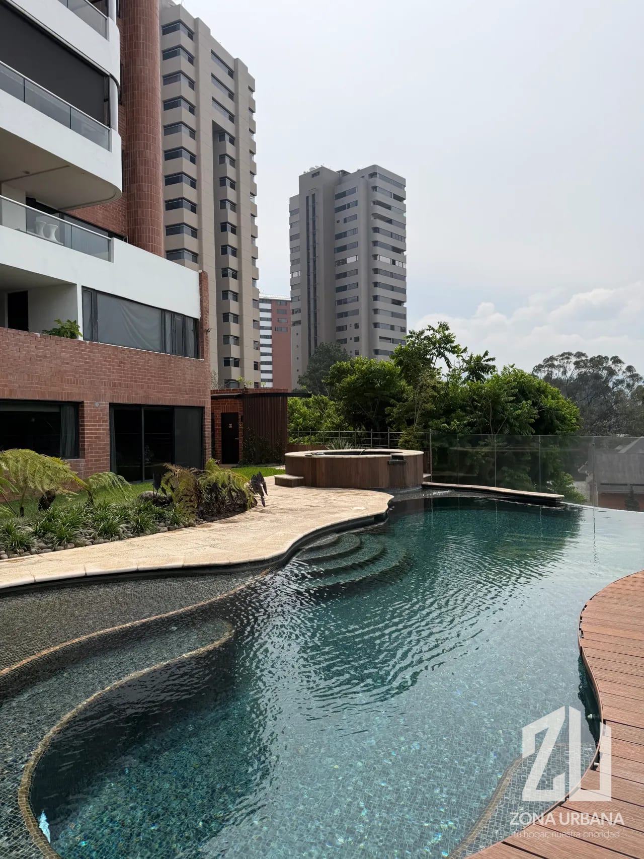 Amplio apartamento de 2 dormitorios con cocina equipada en Zona 14 — Apartamento en Alquiler en Marqués del Valle, Zona 14, Guatemala, Ciudad — foto 11 de 12