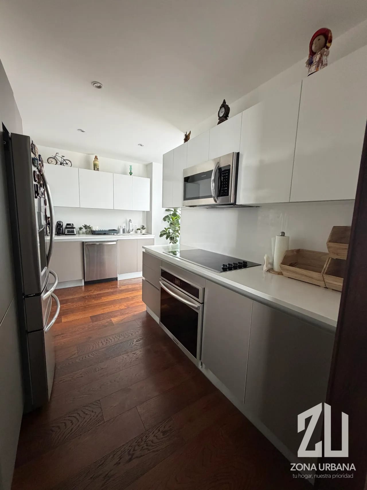Penthouse de dos niveles con terraza privada y vistas desde las alturas de Zona 10 — Apartamento en Venta en Vasanta, Zona 10, Guatemala, Ciudad — foto 8 de 16