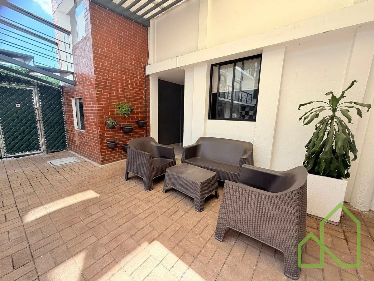 Apartamento Amueblado en Venta en VHI zona 15 - 7