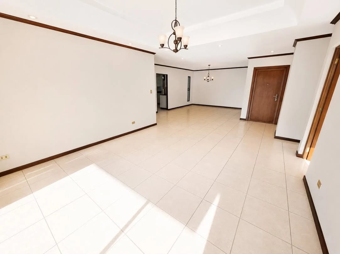 APARTAMENTO GRANDE EN VENTA TORRE CASTELAR ZONA 10 — Apartamento en Venta en Torre Castelar, Zona 10, Guatemala, Ciudad — foto 5 de 7