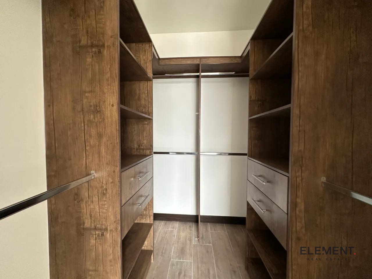 Apartamento en venta - Márques de Oakland z.10 — Apartamento en Venta en Marques de Oakland, Zona 10, Guatemala, Ciudad — foto 8 de 12
