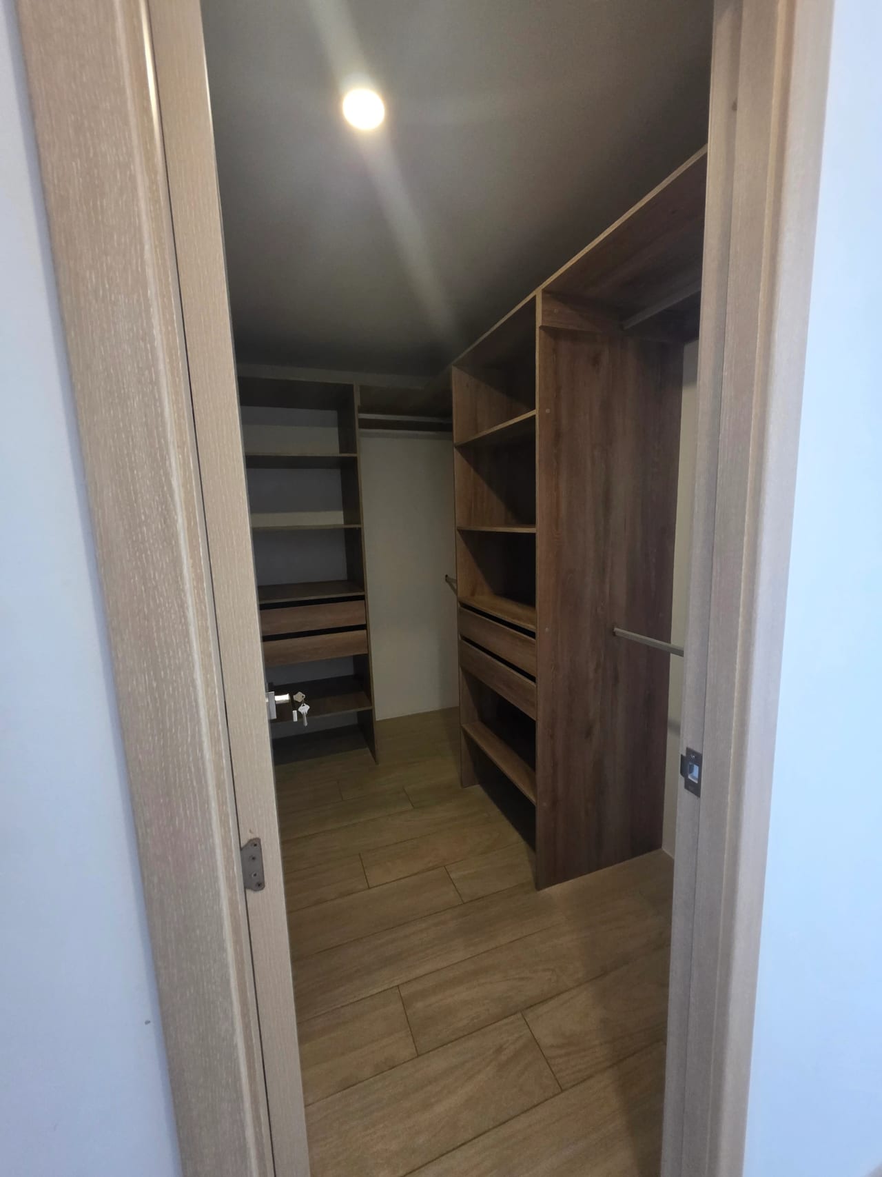 Apartamento en venta y renta Meraki 10 — Apartamento en Venta en Medika 10, Zona 10, Guatemala, Ciudad — foto 7 de 15