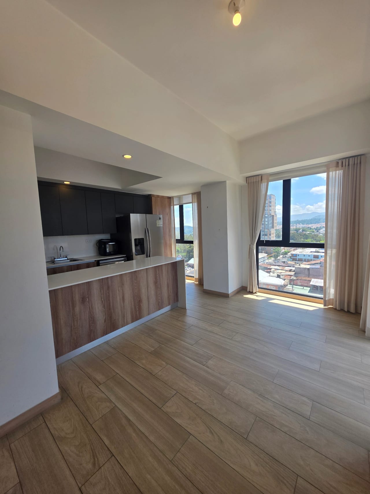 Apartamento en Venta y Renta Meraki 10 — Apartamento en Alquiler en Medika 10, Zona 10, Guatemala, Ciudad — foto 1 de 16