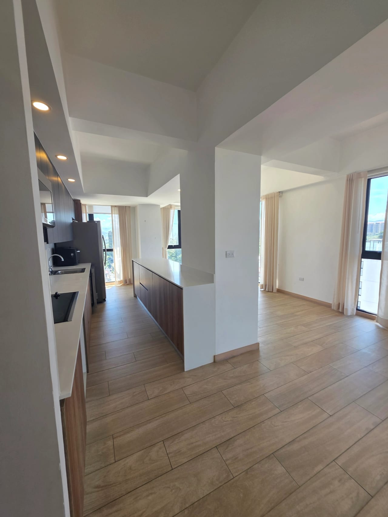 Apartamento en Venta y Renta Meraki 10 — Apartamento en Alquiler en Medika 10, Zona 10, Guatemala, Ciudad — foto 3 de 16