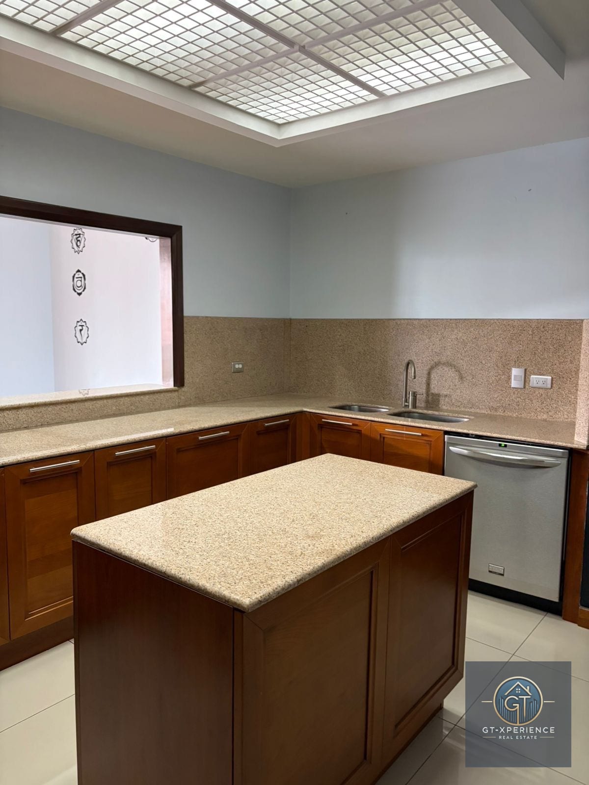 Lindo y amplio apartamento en Zona 10 — Apartamento en Alquiler en Zona 10, Guatemala, Ciudad — foto 7 de 13
