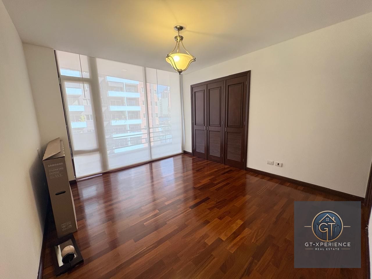 Lindo y amplio apartamento en zona 14 — Apartamento en Alquiler en Zona 14, Guatemala, Ciudad — foto 1 de 7