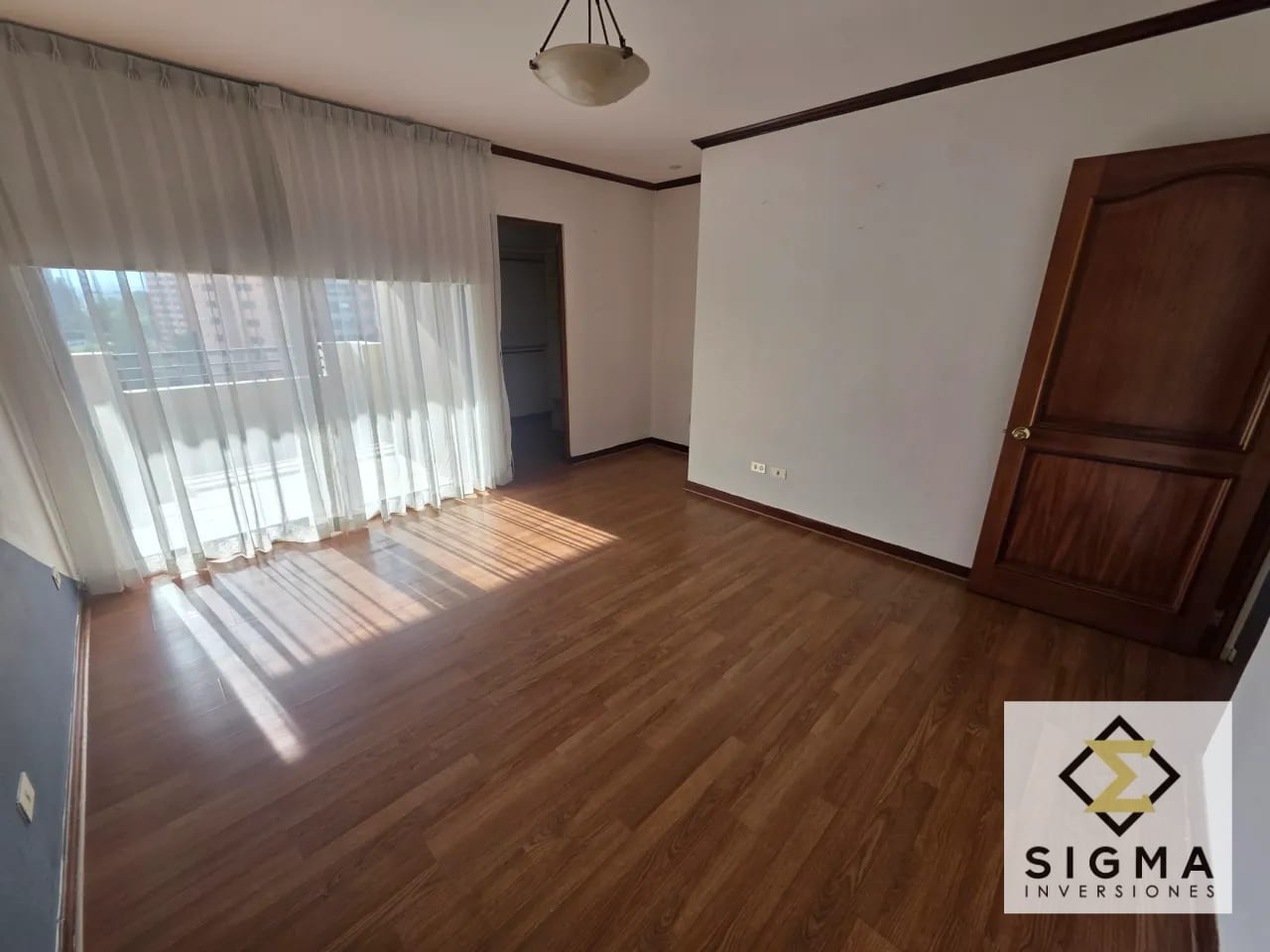 Apartamento en Venta, Zona 10, para remodelar. Cerca de CC La Estación — Apartamento en Venta en Torre Castelar, Zona 10, Guatemala, Ciudad — foto 7 de 17