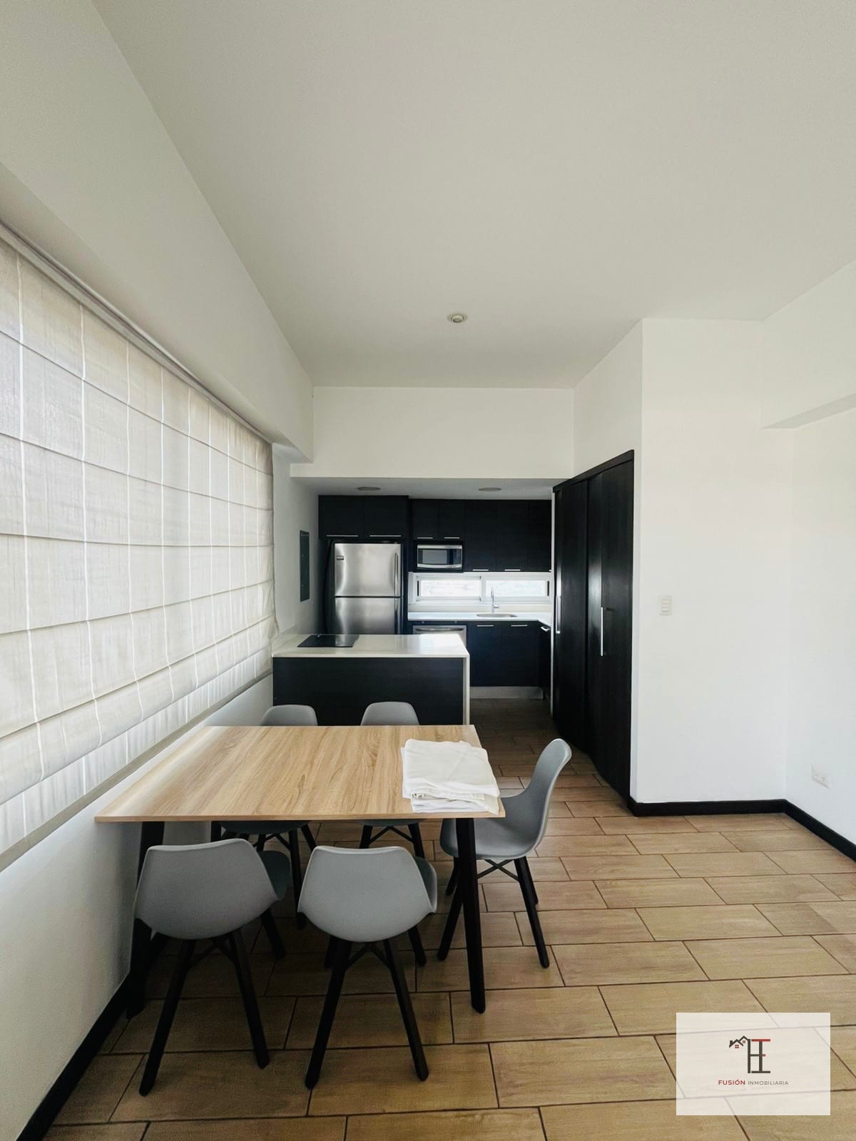 VENDO APARTAMENTO EN ZONA 10 — Apartamento en Venta en Ferrara 10, Zona 10, Guatemala, Ciudad — foto 3 de 6