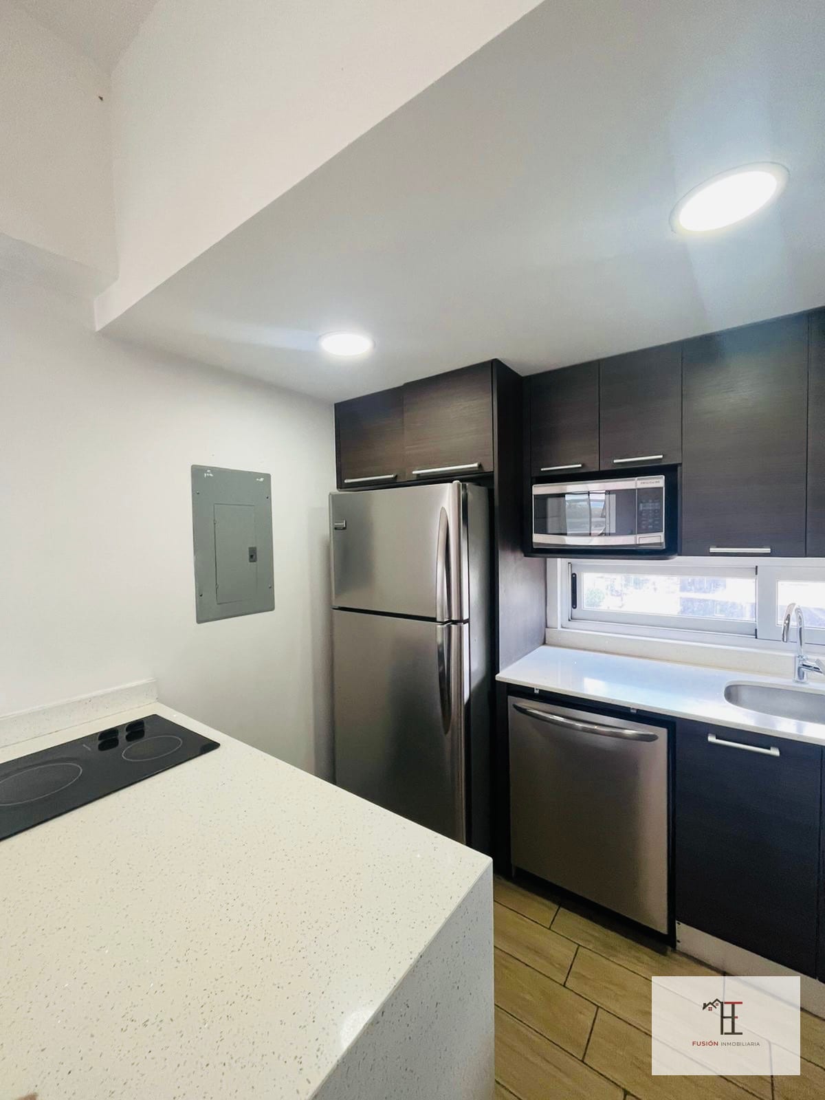 VENDO APARTAMENTO EN ZONA 10 — Apartamento en Venta en Ferrara 10, Zona 10, Guatemala, Ciudad — foto 1 de 6