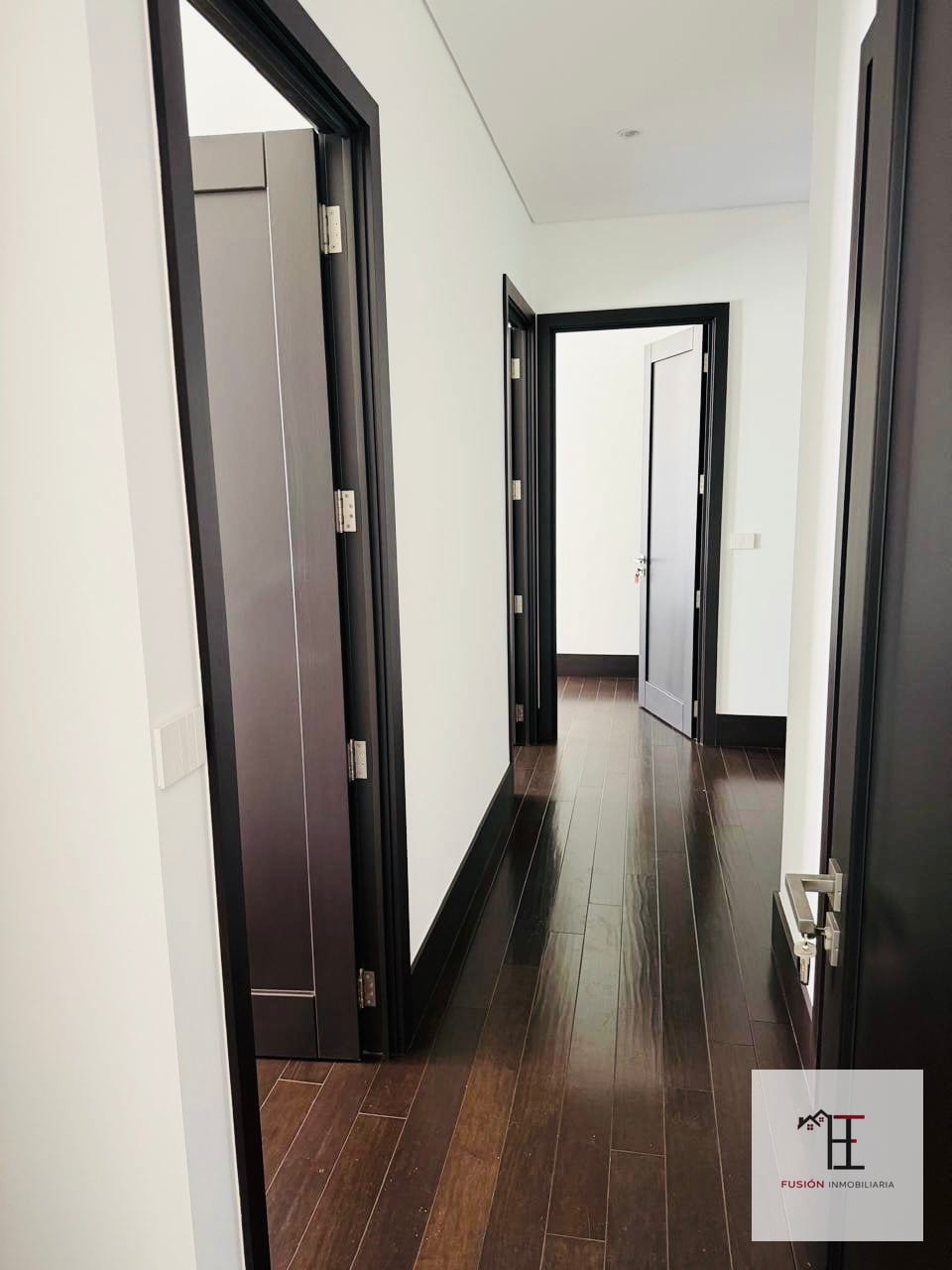 Rento Penthouse para estrenar en Edificio Nogales, zona 16 Cayalá — Apartamento en Alquiler en Nogales de Cayalá, Zona 16, Guatemala, Ciudad — foto 5 de 6
