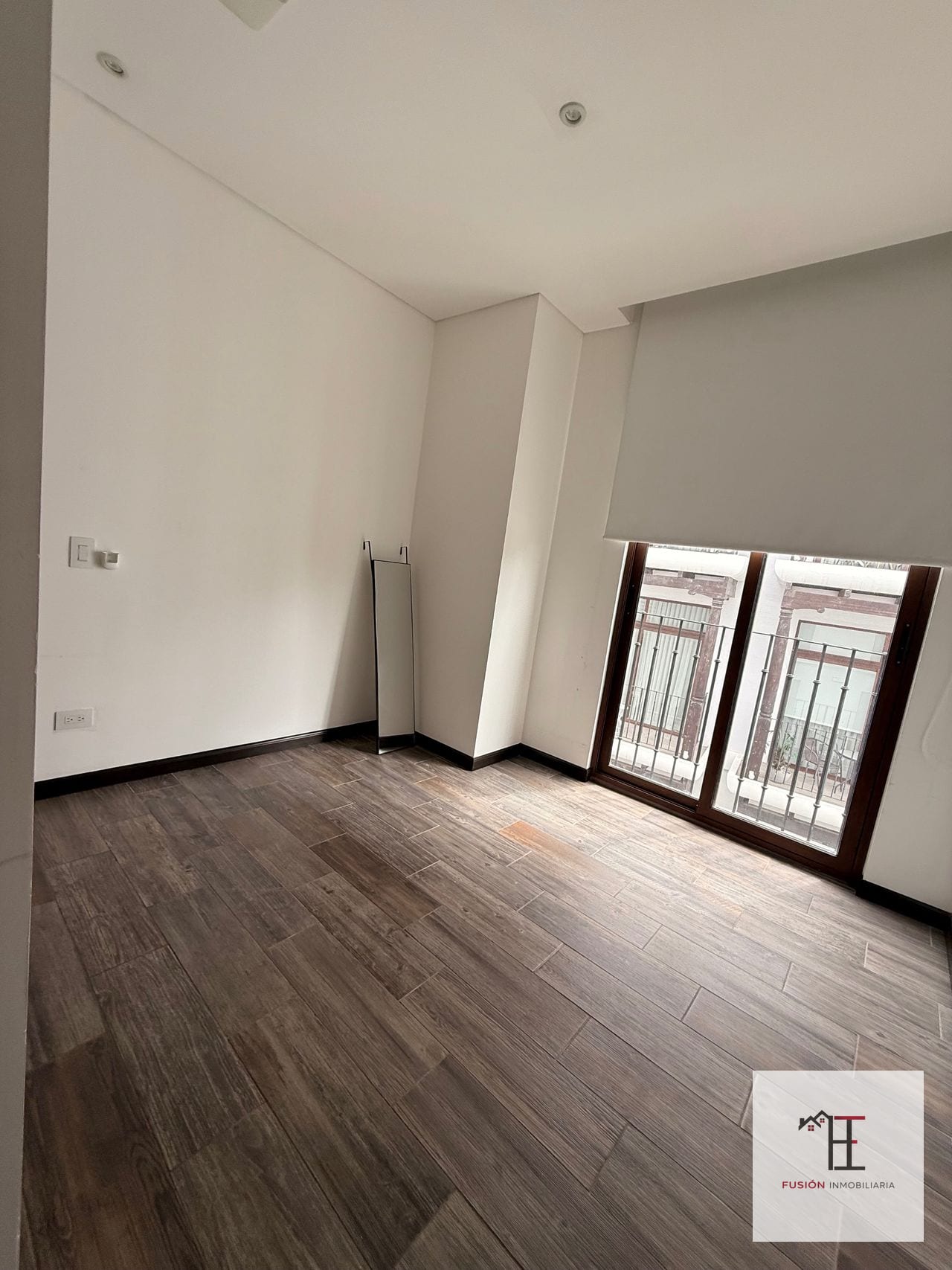 Vendo apartamento en Lirios de Cayalá 1, zona 16 — Apartamento en Venta en Lirios de Cayalá I, Zona 16, Guatemala, Ciudad — foto 5 de 16