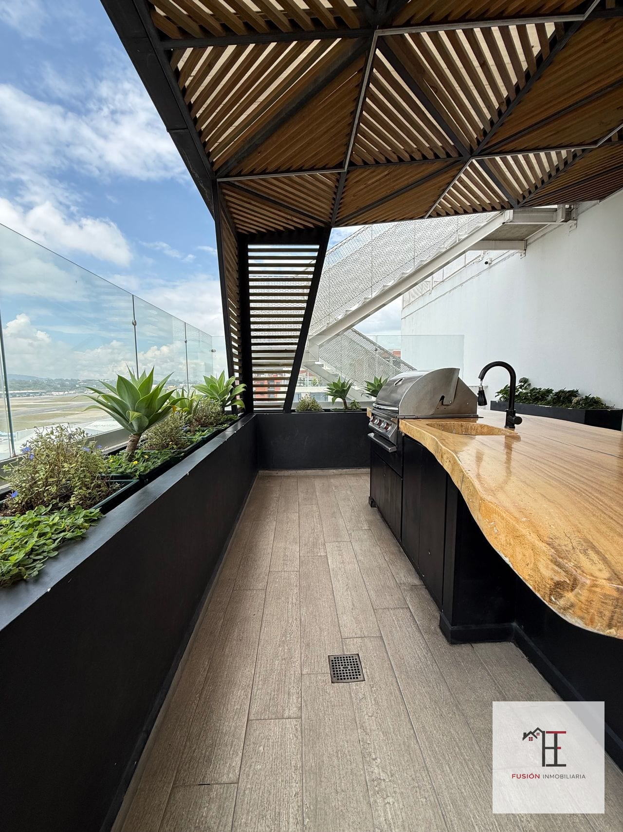 Vendo apartamento en zona 13 en Narama con vista única al aeropuerto — Apartamento en Venta en Narama, Zona 13, Guatemala, Ciudad — foto 11 de 13