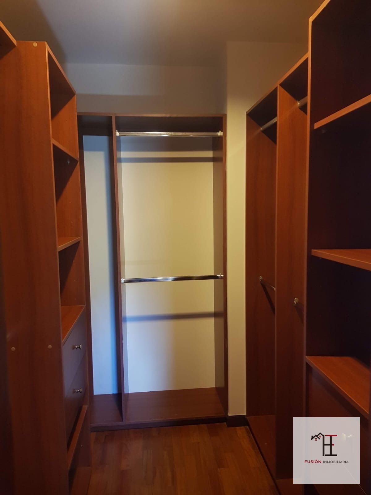 Apartamento en alquiler Las Pilas Zona 15 — Apartamento en Alquiler en Las Pilas, Zona 15, Guatemala, Ciudad — foto 7 de 10