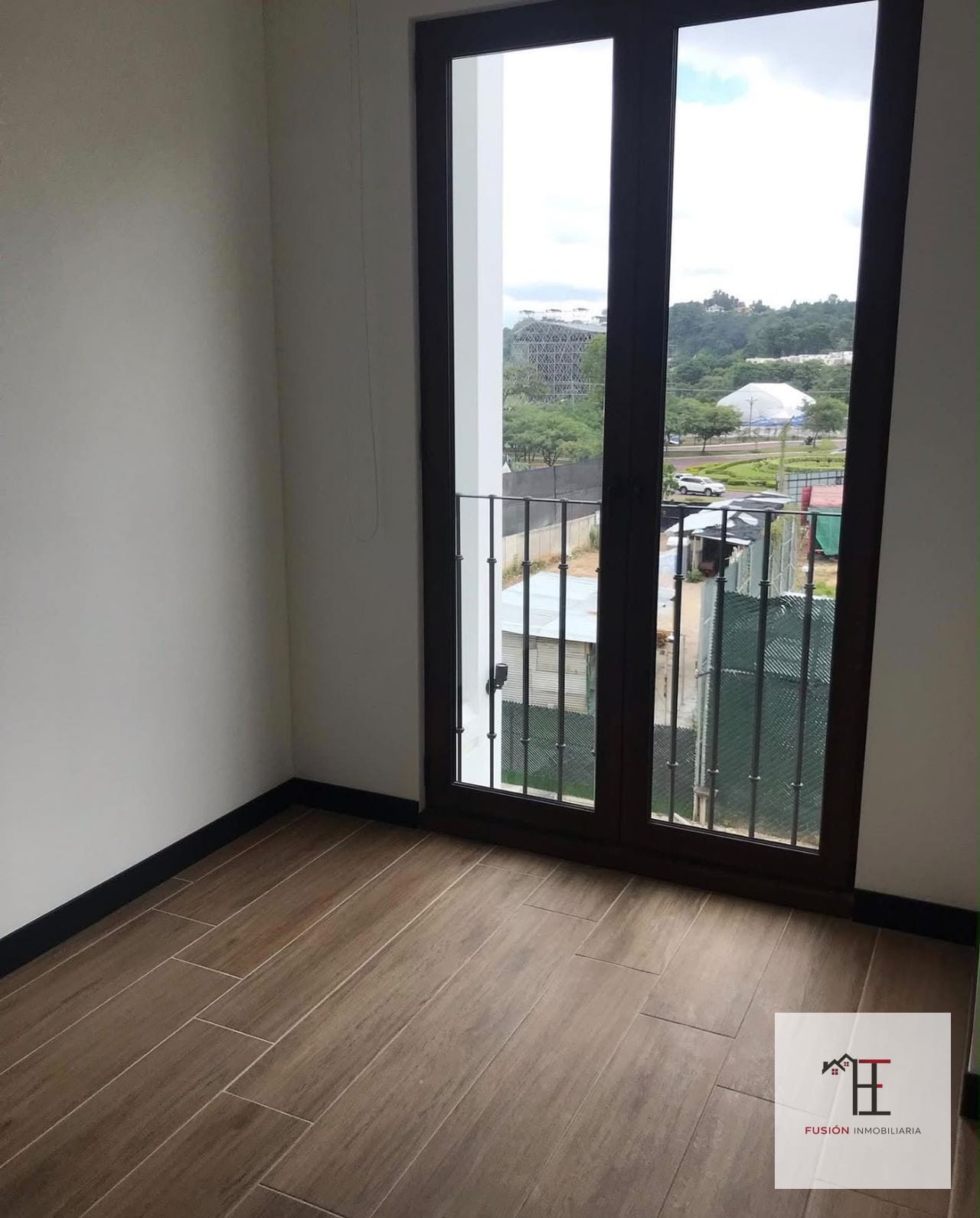 Apartamento en renta en Lirios de Cayalá 3 — Apartamento en Alquiler en Lirios de Cayalá I, Zona 16, Guatemala, Ciudad — foto 8 de 13
