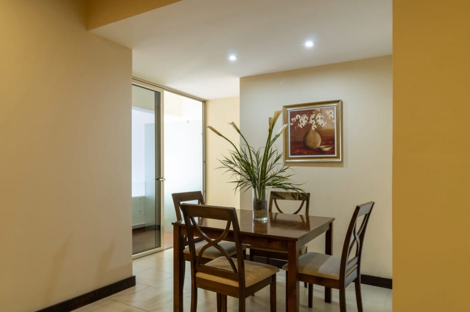 APARTAMENTO AMUEBLADO EN ALQUILER ZONA 14 — Apartamento en Alquiler en Zona 14, Guatemala, Ciudad — foto 5 de 10