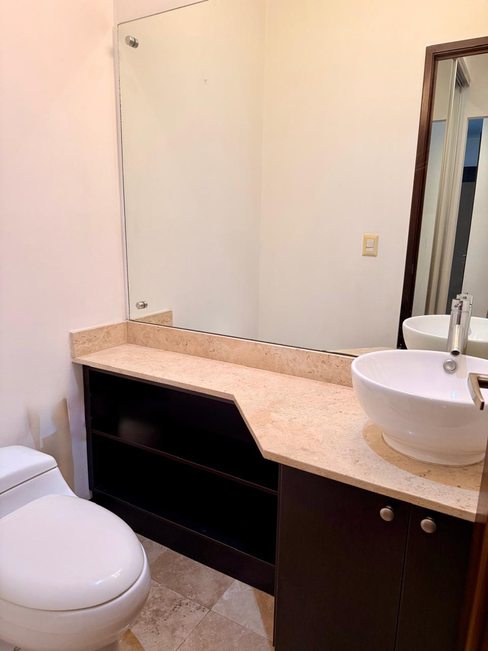 APARTAMENTO EN RENTA ZONA 14 — Apartamento en Alquiler en Zona 14, Guatemala, Ciudad — foto 6 de 17
