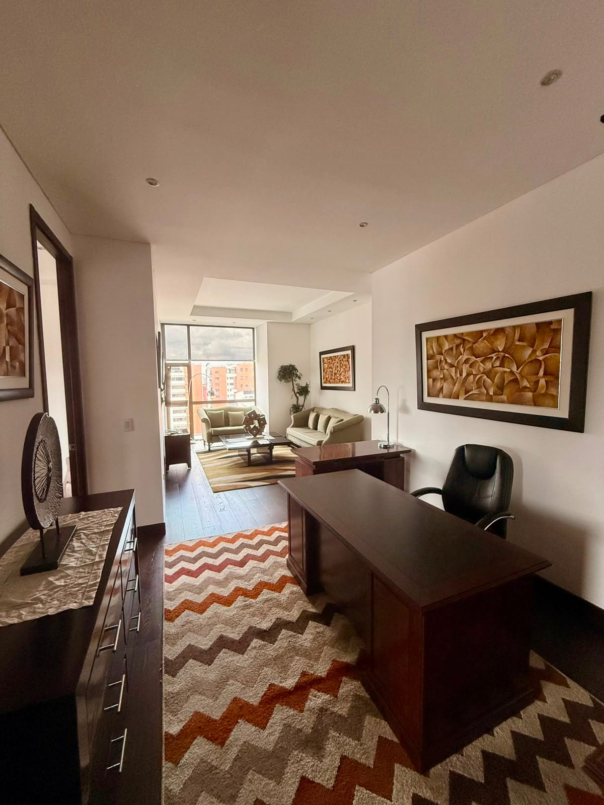 PENTHOUSE AMUEBLADO DE LUJO RENTA ZONA 14 — Apartamento en Alquiler en Zona 14, Guatemala, Ciudad — foto 9 de 17