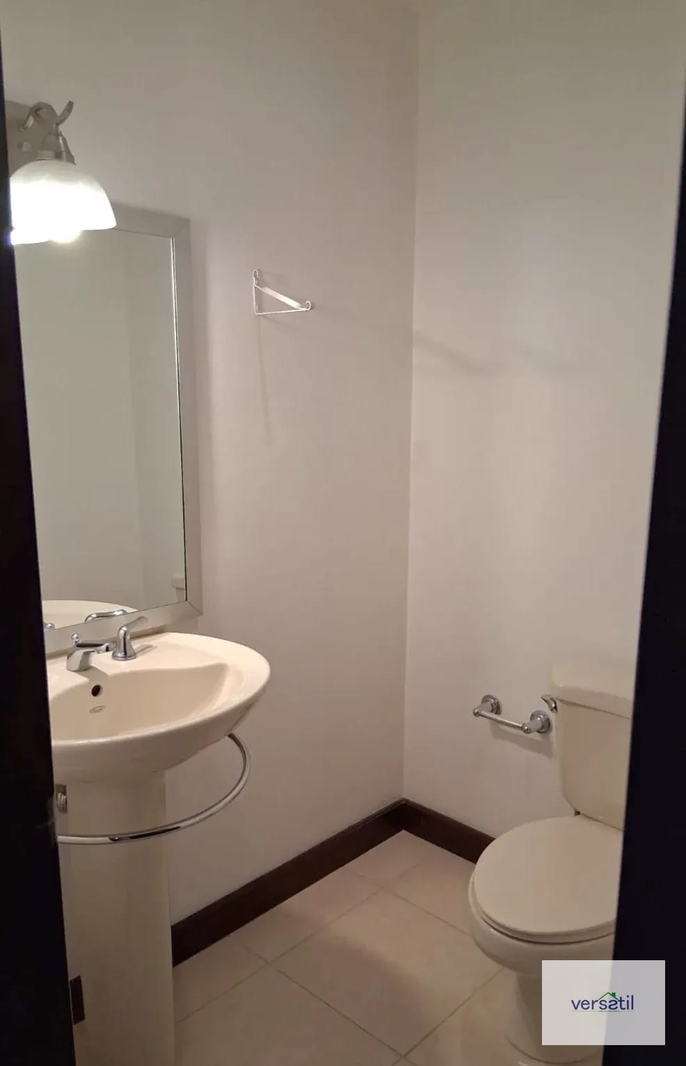 Lindo y amplio Apartamento en alquiler 3 habitaciones — Apartamento en Alquiler en Jardines del Acueducto, Zona 10, Guatemala, Ciudad — foto 4 de 11