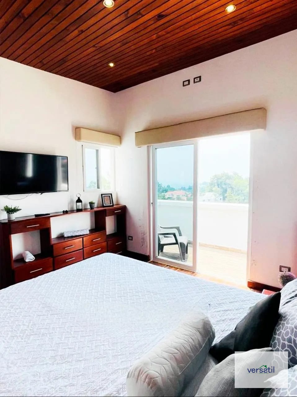 Lindo apartamento AMUEBLADO ZONA 16 — Apartamento en Alquiler en La Montaña, Zona 16, Guatemala, Ciudad — foto 7 de 10