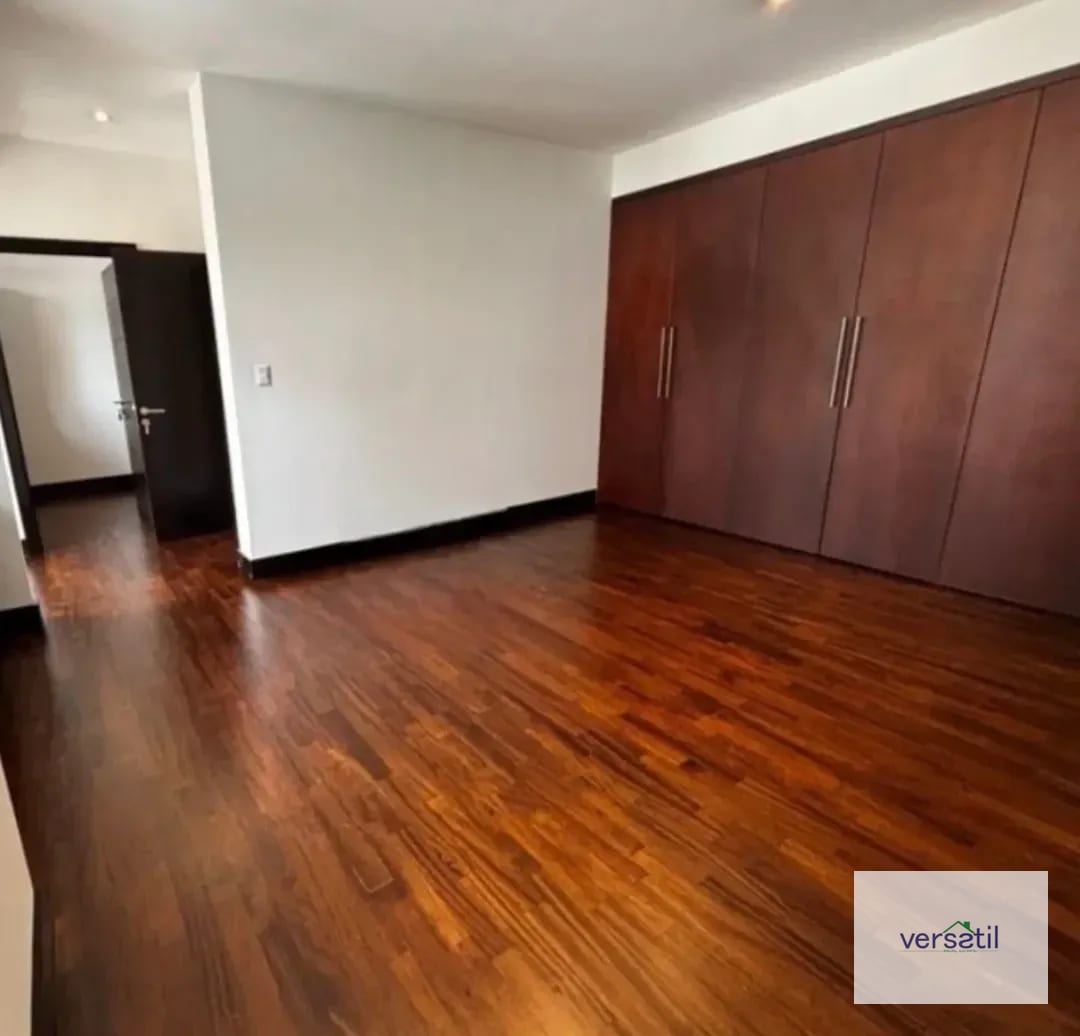 Espectacular Apartamento de 4 habitaciones zona 14 — Apartamento en Alquiler en Quinta Avenida, Zona 14, Guatemala, Ciudad — foto 10 de 15