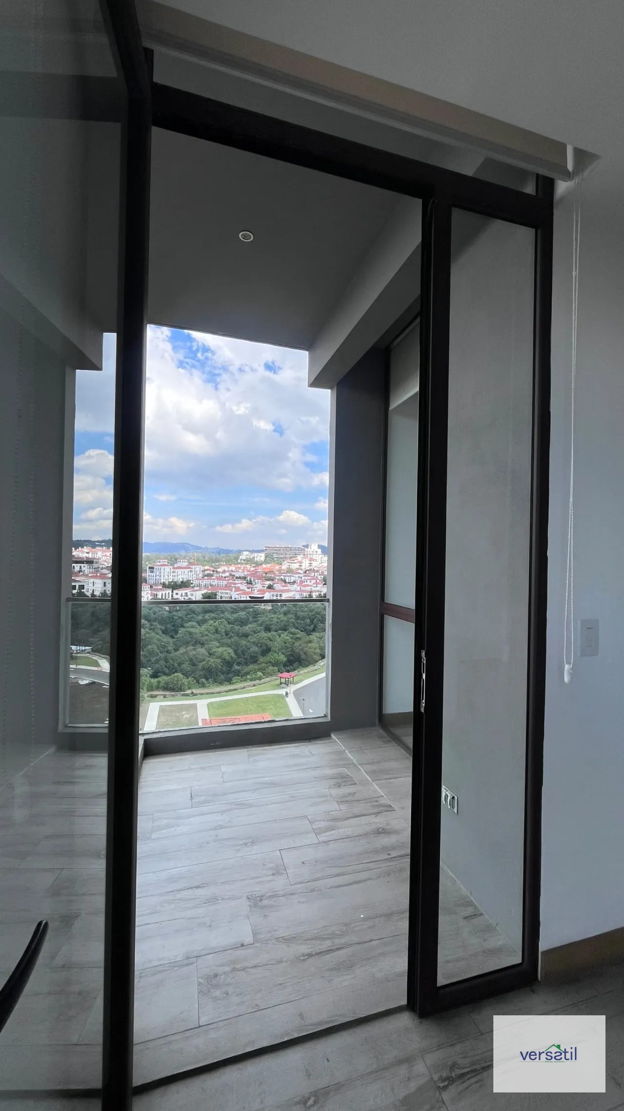 Moderno apartamento AMUEBLADO en zona 16. NORDIC — Apartamento en Alquiler en Zona 16, Guatemala, Ciudad — foto 13 de 17