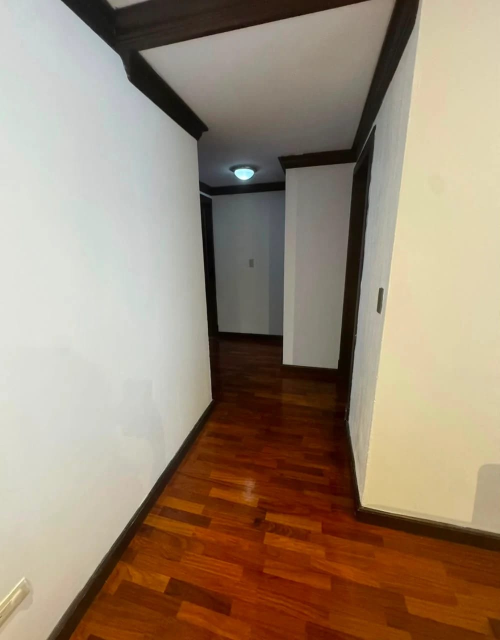 Se alquila apartamento en Zona 14 (Es un edificio antiguo sin amenidades) — Apartamento en Alquiler en Zona 14, Guatemala, Ciudad — foto 3 de 6