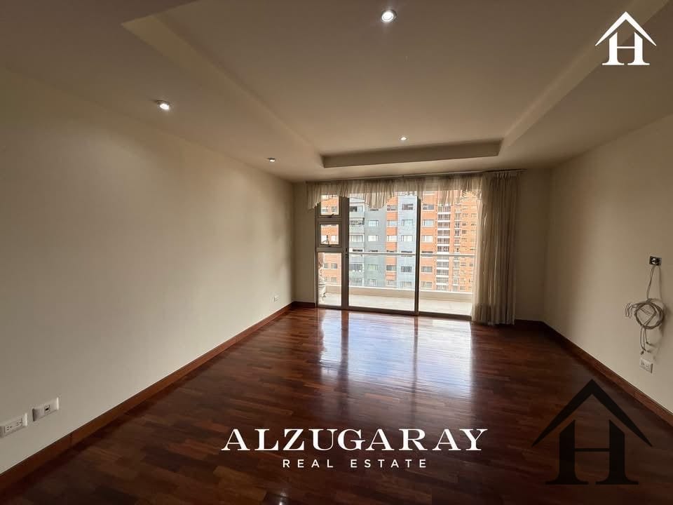 Apartamento nivel completo Edificio AKOYA zona 14 — Apartamento en Venta en Akoya, Zona 14, Guatemala, Ciudad — foto 4 de 12
