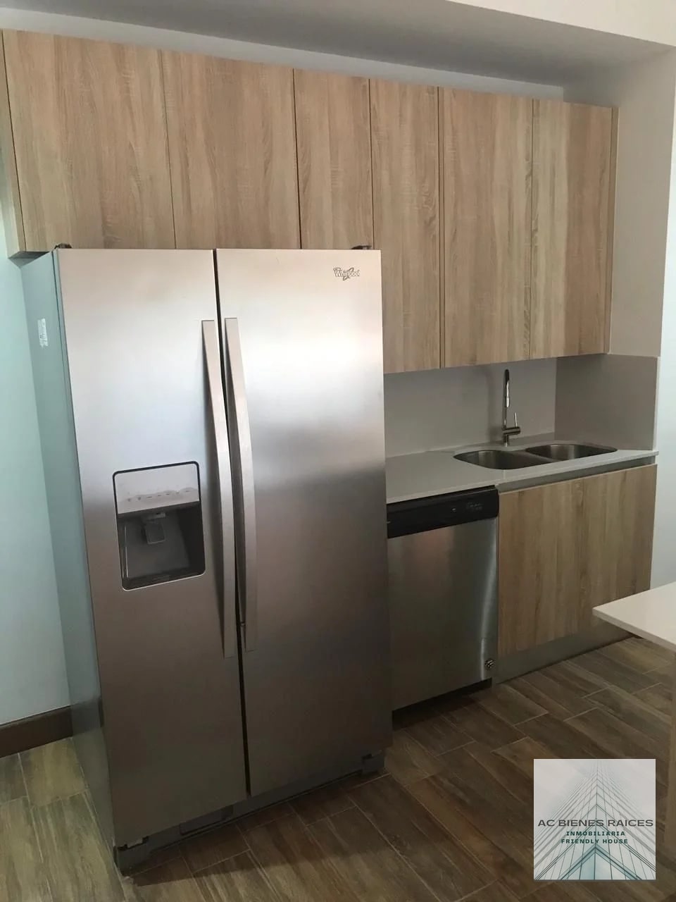 A un paso de Oakland Renta 1 habitación amueblado — Apartamento en Venta en Salvattore, Zona 10, Guatemala, Ciudad — foto 4 de 13