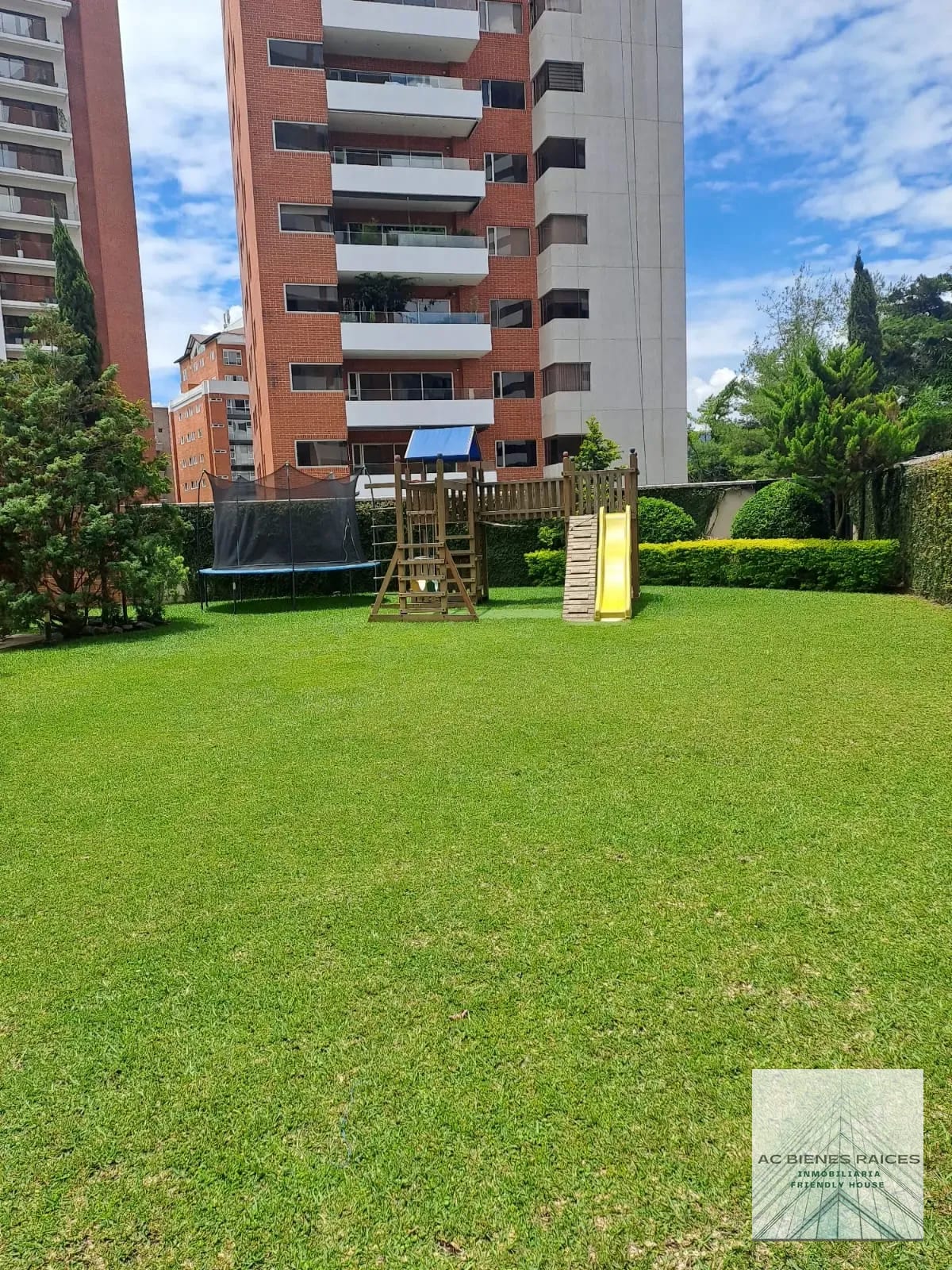 LANTANA ZONA 14 VENTA APARTAMENTO — Apartamento en Venta en Lantana, Zona 14, Guatemala, Ciudad — foto 14 de 15