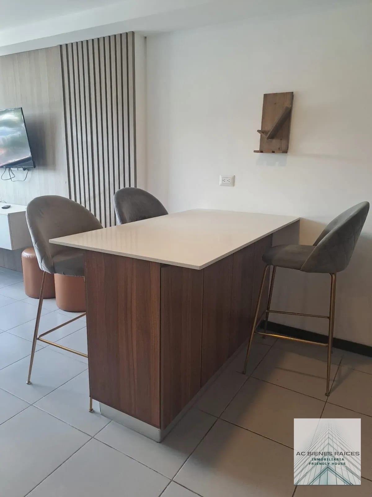 Venta apartamento Edificio Meraki amueblado listo para funcionar!!! — Apartamento en Venta en Zona 14, Guatemala, Ciudad — foto 3 de 13