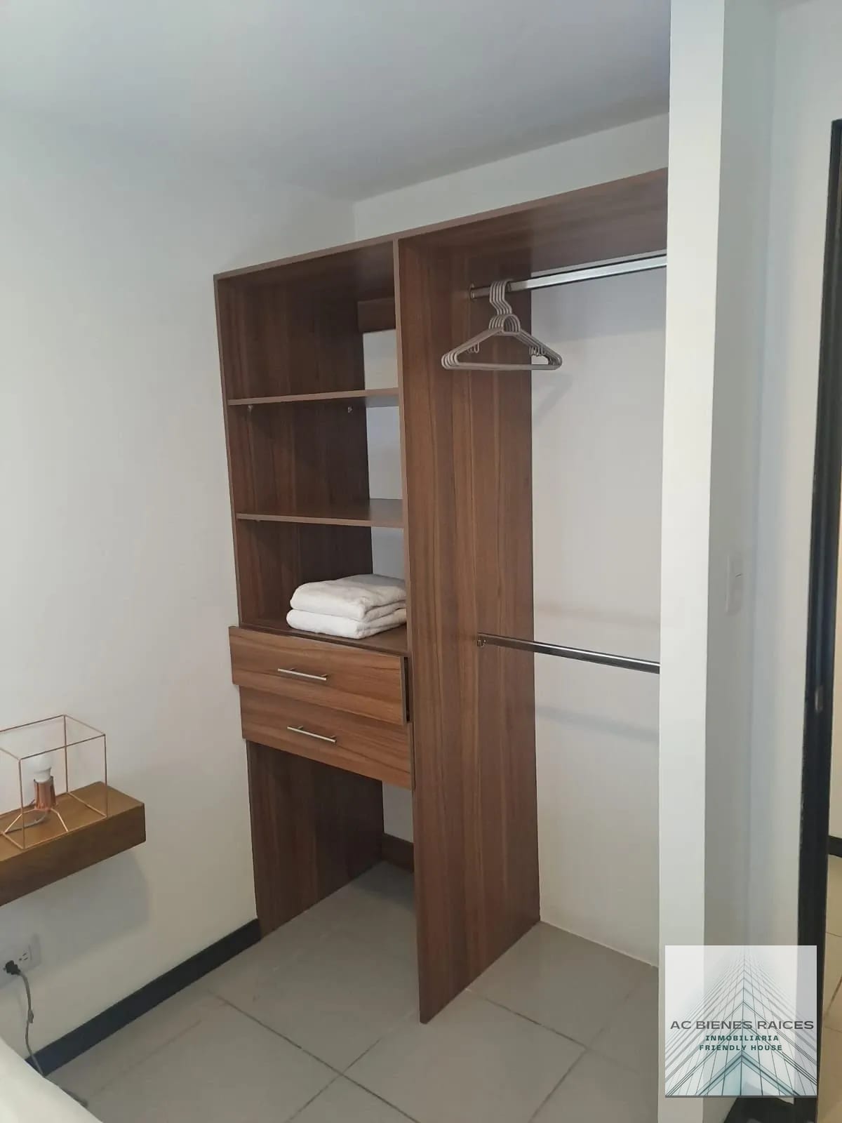 Venta apartamento Edificio Meraki amueblado listo para funcionar!!! — Apartamento en Venta en Zona 14, Guatemala, Ciudad — foto 9 de 13