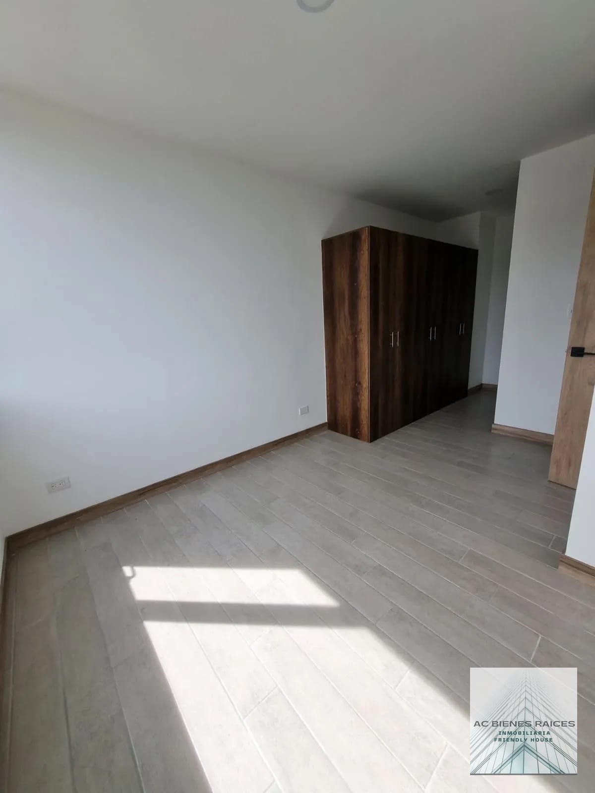 Providencia apto en renta zona 13 3 habitaciones — Apartamento en Alquiler en Zona 13, Guatemala, Ciudad — foto 4 de 13